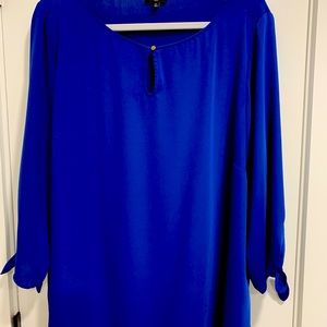 Talbot woman tied sleeve blouse